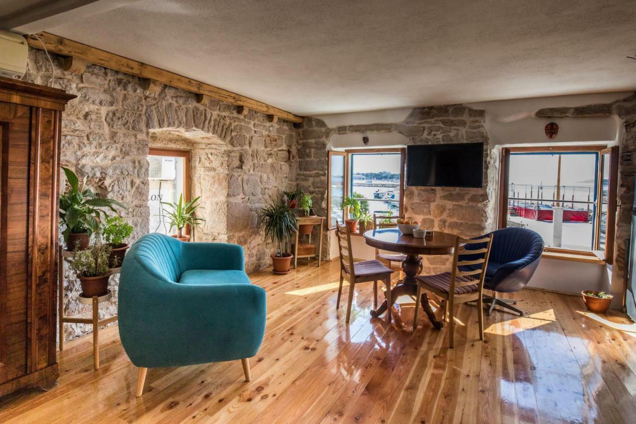 Appartement Old House à Vodice Extérieur photo